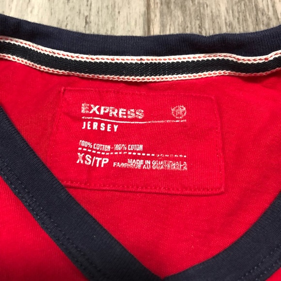 Express Shirt XS Red - Picture 4 of 9